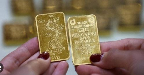 'Ngồi trên lửa' khi ôm 10 lượng vàng giá 189 triệu đồng