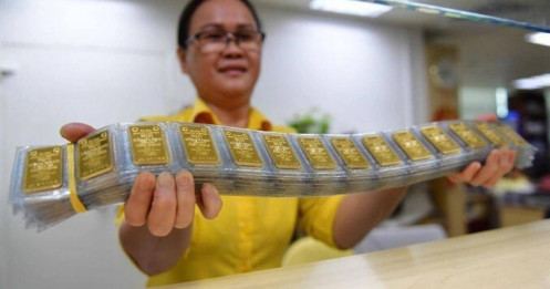 Giá vàng giảm về gần 147 triệu đồng