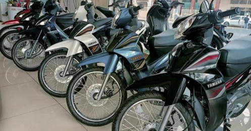 "Cơn sốt lạ" trên thị trường xe máy