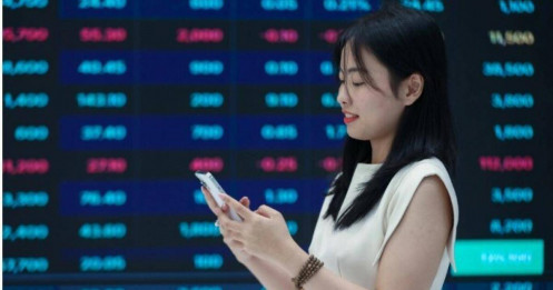 Chứng khoán tăng điểm trở lại