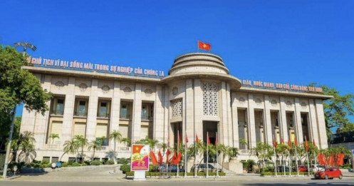 Điều gì khiến NHNN bất ngờ bơm gần 15.000 tỷ đồng vào hệ thống?
