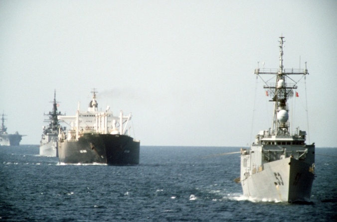 Hormuz “dậy sóng”: Bóng ma "chiến tranh tàu dầu" trở lại