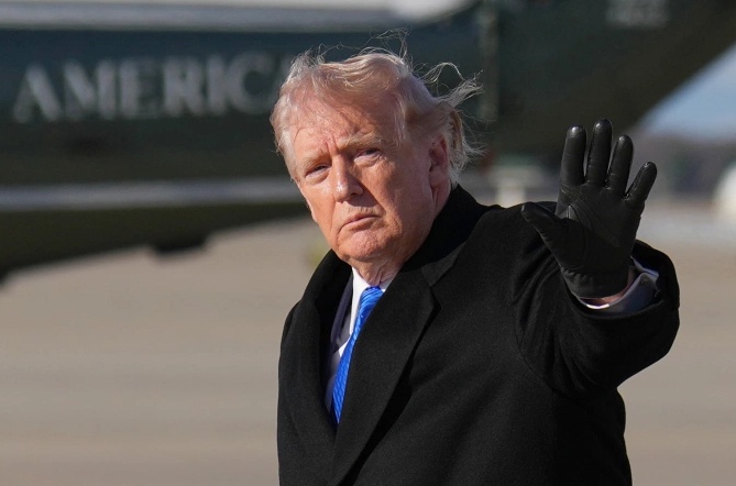 Bị bắt vì đăng bài dọa giết ông Trump
