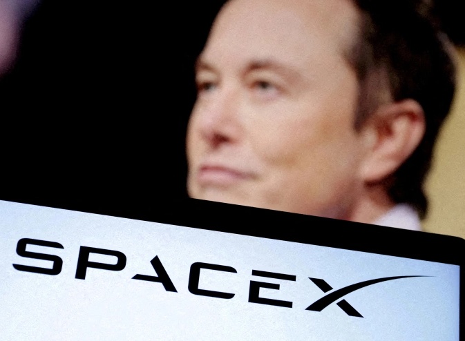 SpaceX nộp đơn IPO