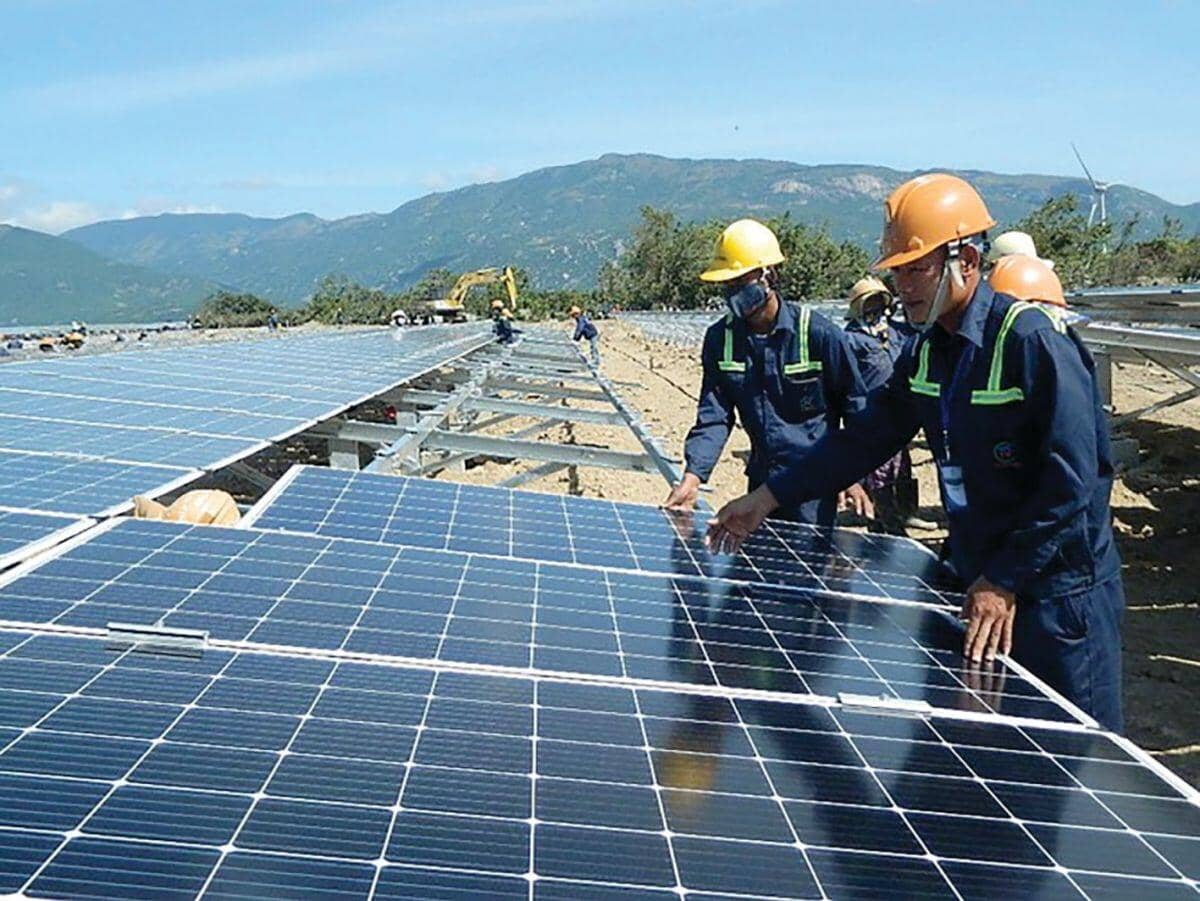 Đi tìm bến đỗ an toàn trong danh mục cổ phiếu điện