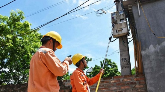 Hóa đơn tiền điện tháng 4 có thể tăng mạnh: Nguyên nhân không chỉ từ nắng nóng