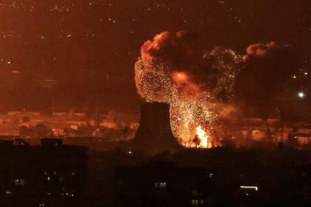 Mỹ – Israel chuẩn bị đòn hủy diệt, Iran úp mở "bất ngờ lớn"