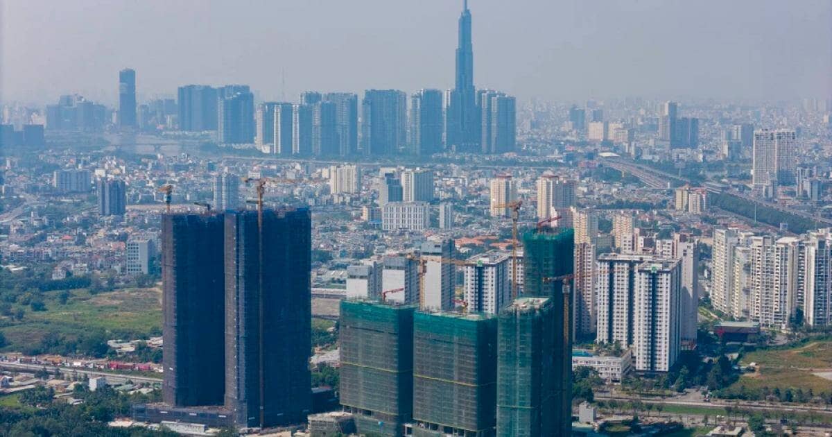 Giá nhà leo thang, chủ đầu tư chật vật