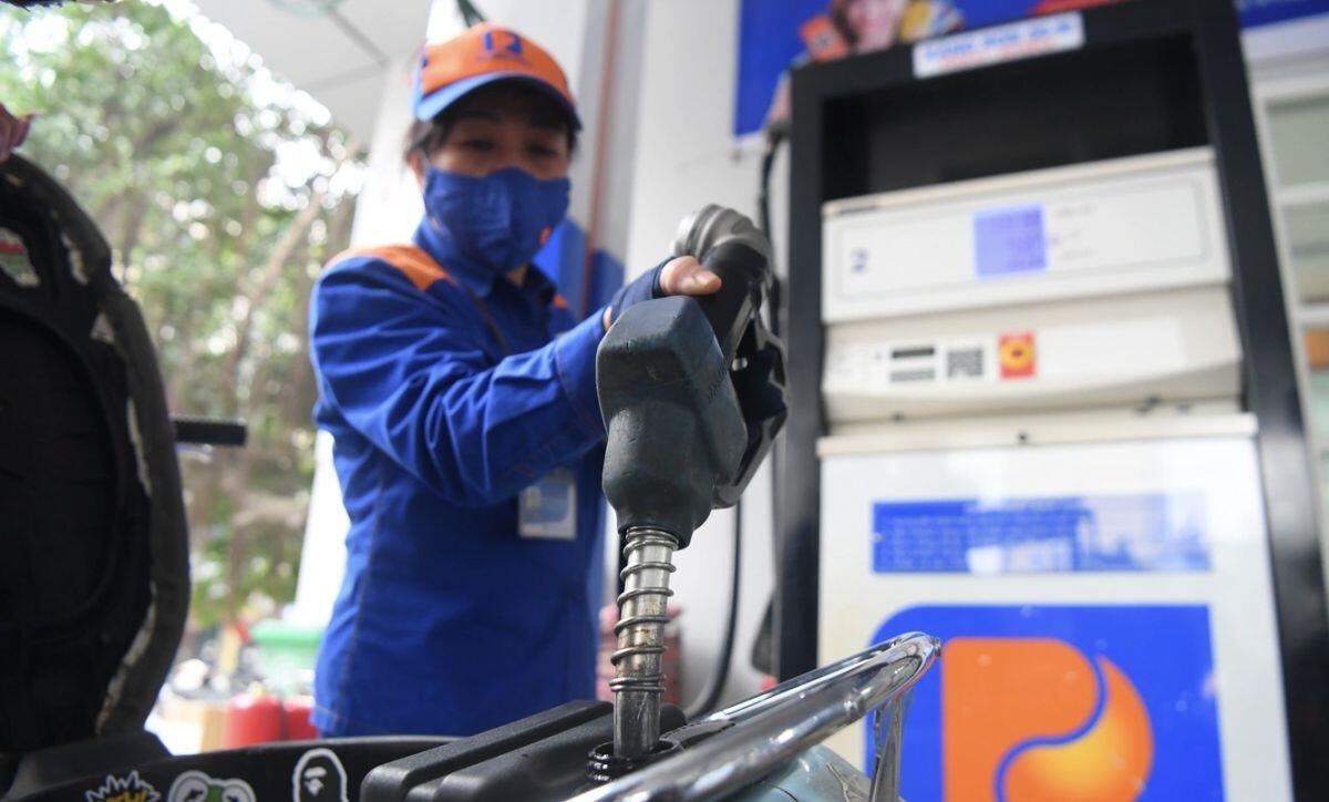Xăng dầu “nóng” theo giá: Cục Thuế phát hiện dấu hiệu bất thường, hỏa tốc kiểm tra