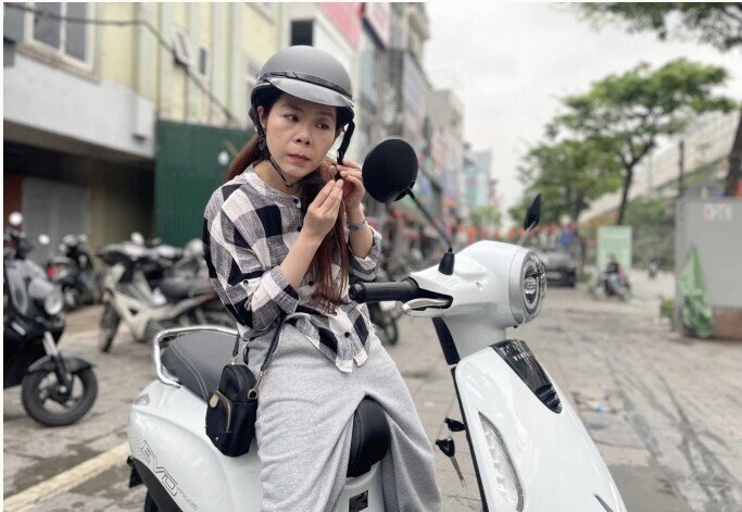 Làn sóng chuyển sang xe máy điện ở Hà Nội