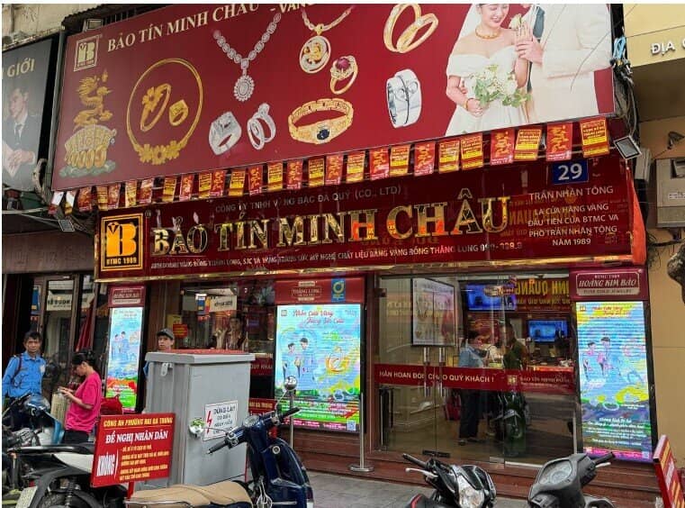 Giá vàng giảm, Bảo Tín Minh Châu sẵn sàng bán 10 chỉ cho khách