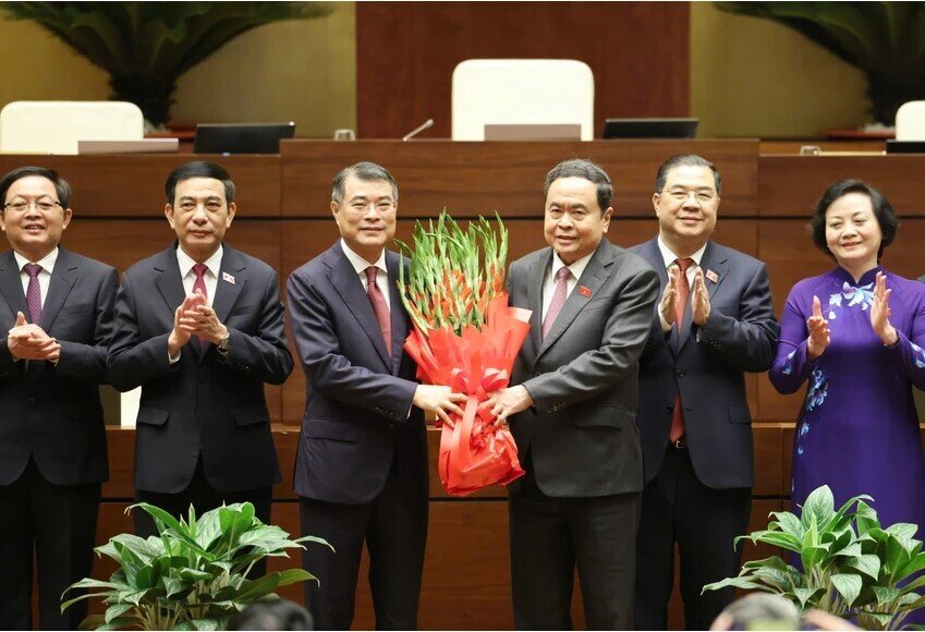 Đại tướng Phan Văn Giang giữ chức vụ Phó Thủ tướng kiêm Bộ trưởng Bộ Quốc phòng