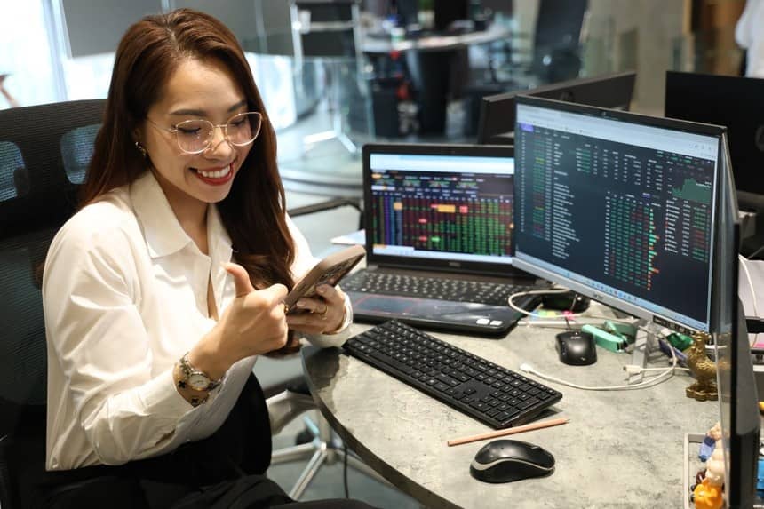 Cú breakout ngoạn mục đưa VN-Index áp sát vùng 1.775 điểm