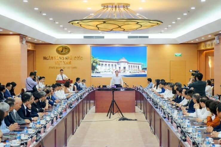 Các ngân hàng thương mại giảm lãi suất sau 9/4