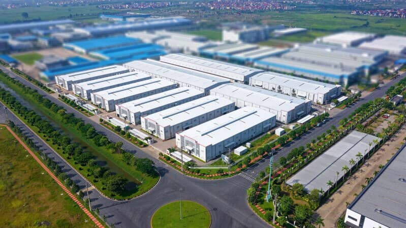 Vì sao vốn ngoại đổ xô đi "mua đứt" KCN Việt?