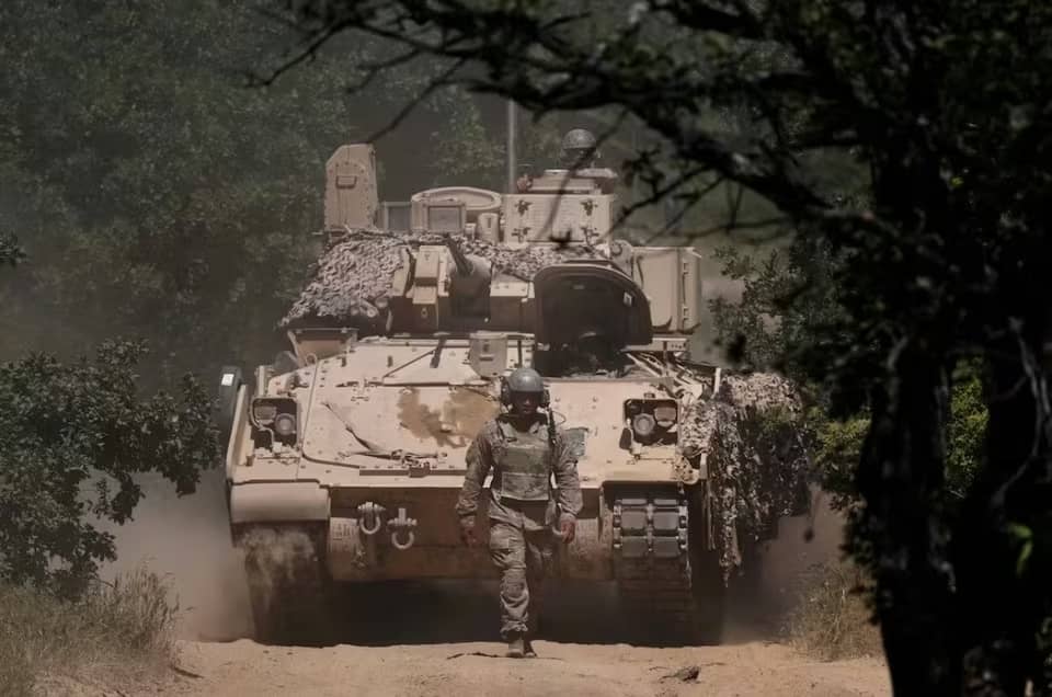 Cuộc thanh trừng đồng minh của Donald Trump