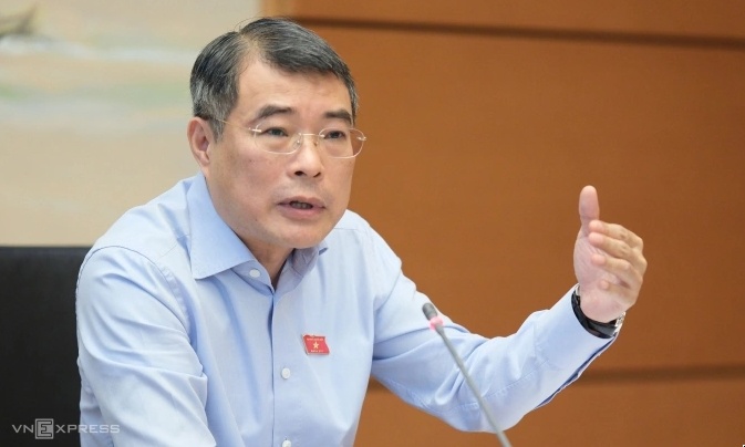 'Xây kho dự trữ xăng dầu quốc gia như mua bảo hiểm cho nền kinh tế'