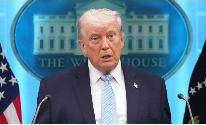 Ông Trump: Iran không được thu phí tàu đi qua eo biển Hormuz