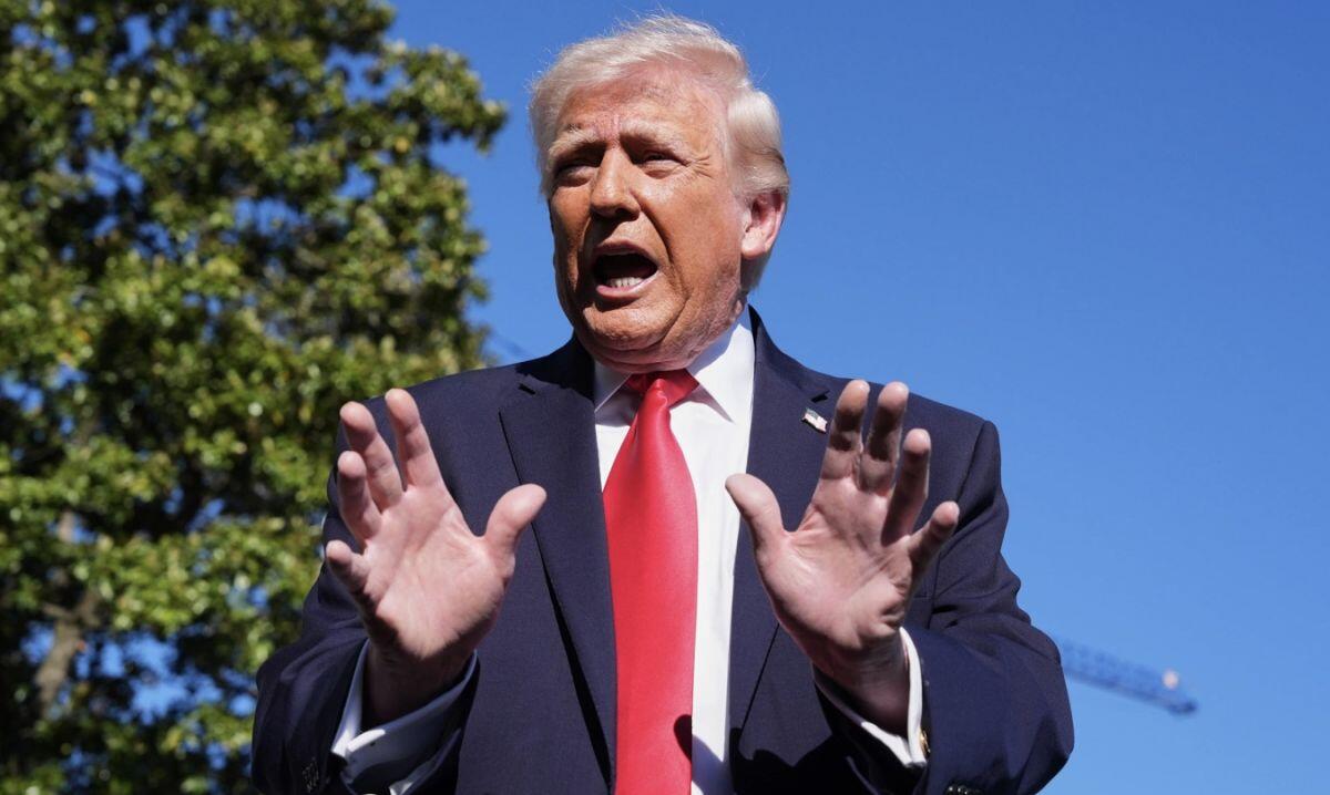 Từ ngoại giao sang “ra đòn”: Ông Trump đang chơi canh bạc gì tại Hormuz?