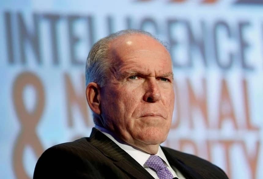 Cựu Giám đốc CIA "đòi" phế truất Donald Trump?