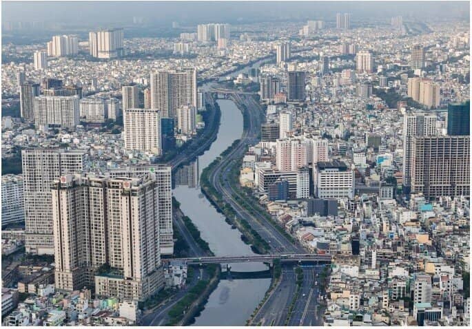Doanh nghiệp xoay đủ cách để bán nhà thời lãi suất cao