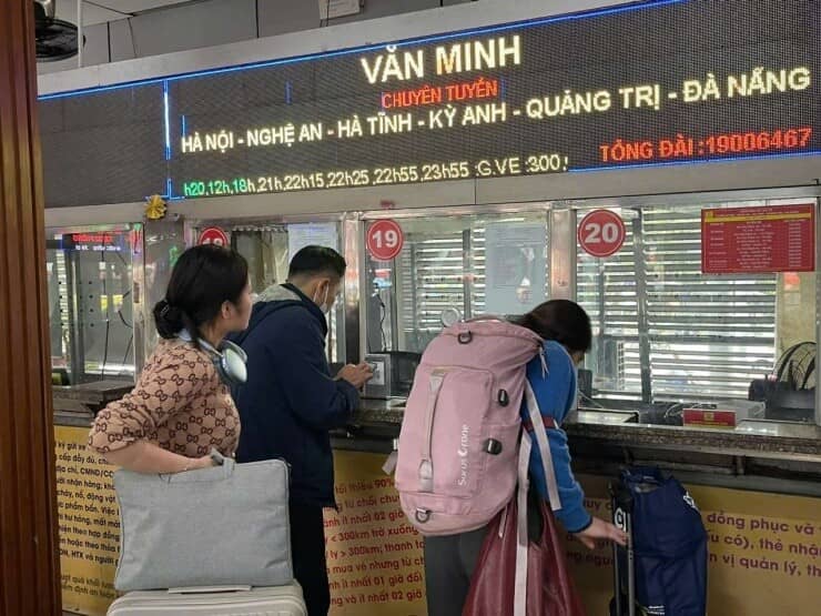 Giá xăng dầu giảm, giá vé xe khách và đường sắt có giảm?