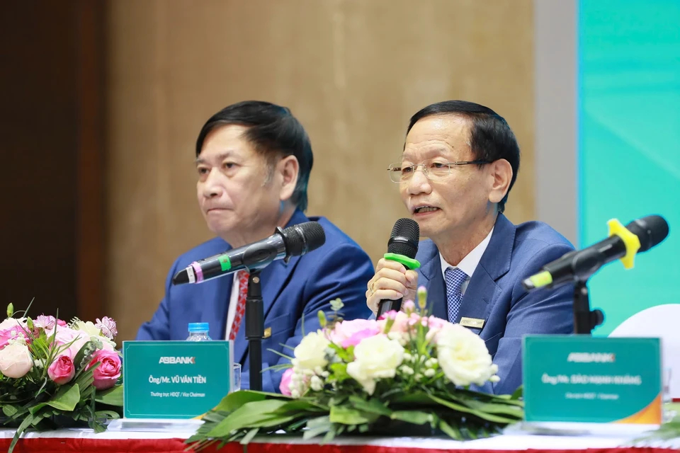 Tham vọng "thoát xác" của nhóm ngân hàng nhỏ