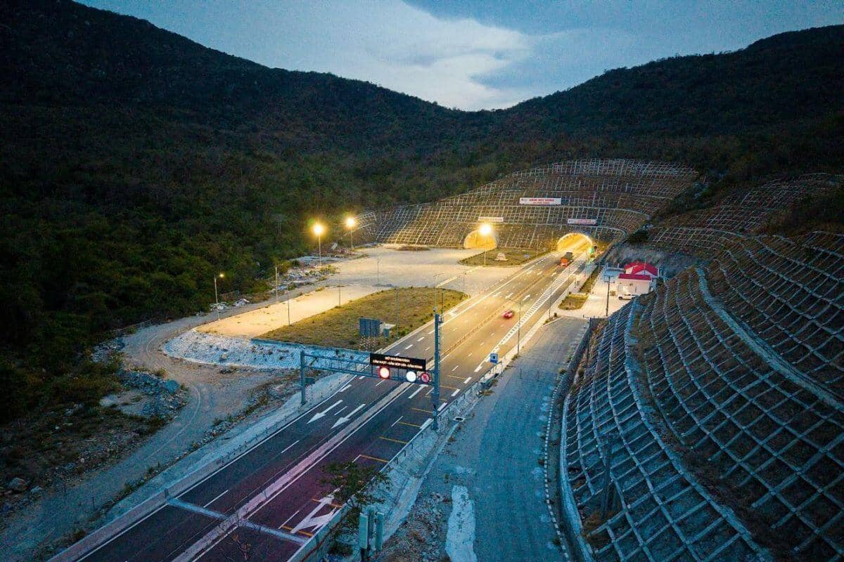 Huy động tổng lực cho hạ tầng: Vai trò kết nối nguồn lực của PPP