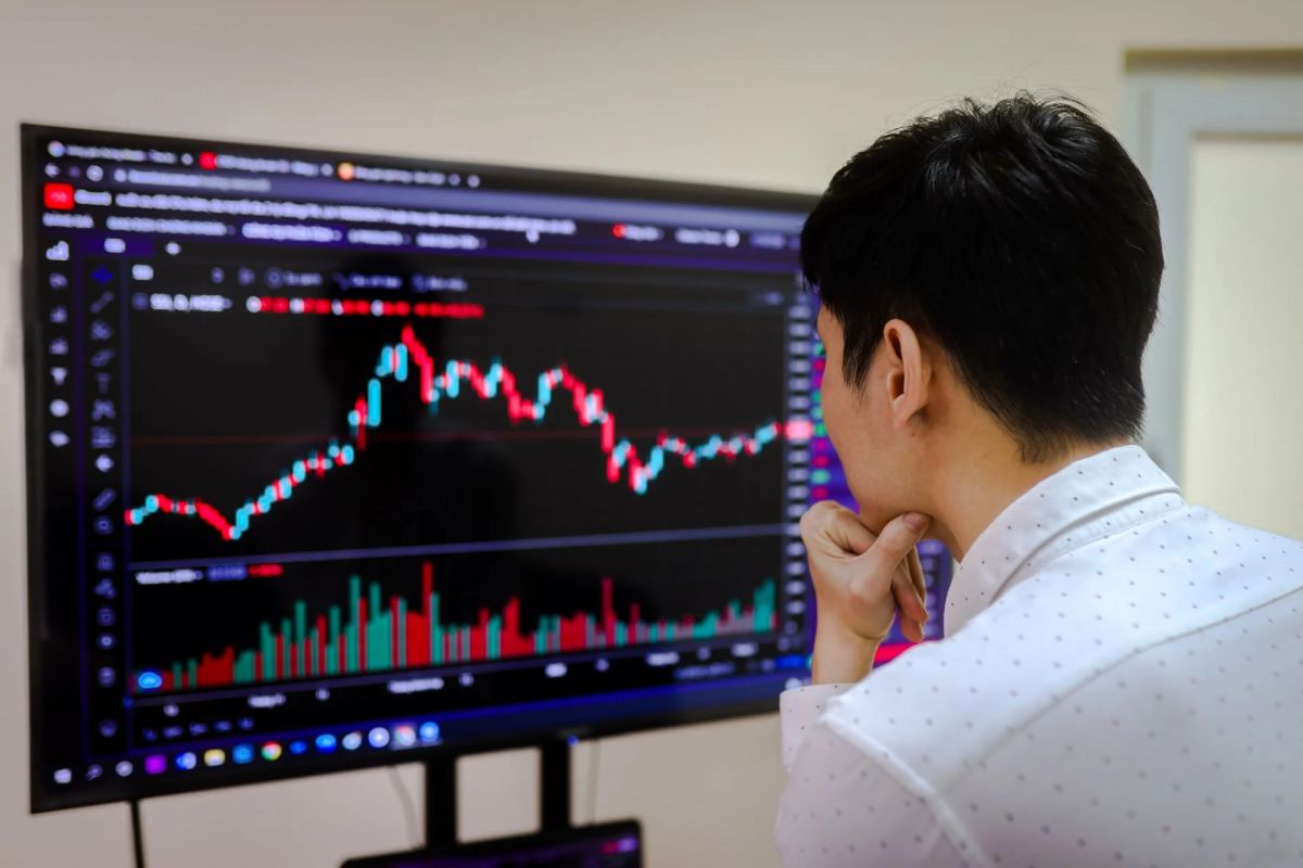 Khi "cá mập" cũng ngần ngại trước sóng gió VN-Index