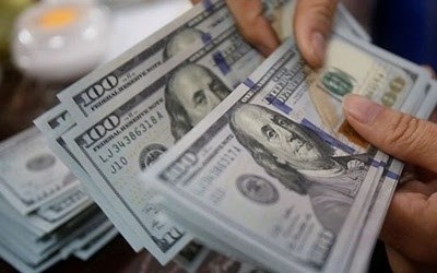 Cạm bẫy từ dịch vụ mua hộ ngoại tệ và vàng ảo
