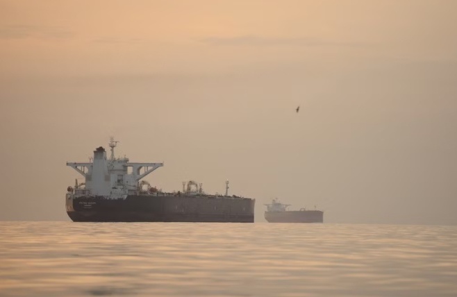 Sai một phát súng, lộ cả hệ thống: Iran gặp vấn đề gì ở Hormuz?