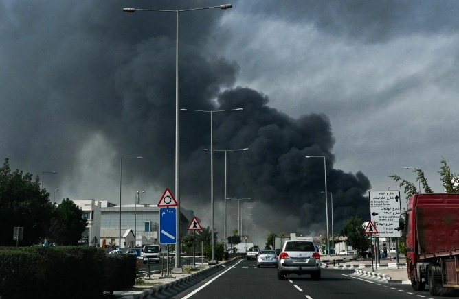 Iran cảnh báo láng giềng 'chuẩn bị vĩnh biệt sản xuất dầu'