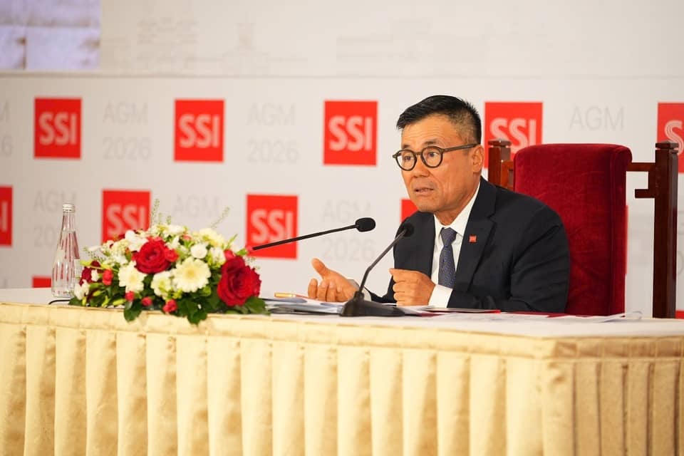 SSI làm "anh cả" chứ không làm "trùm chợ"