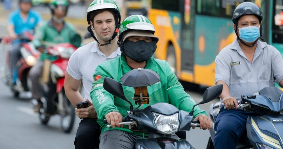 Grab đang đẩy khó khăn vận hành sang vai khách hàng?