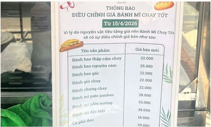 Nhiều hàng quán tiếp tục tăng giá