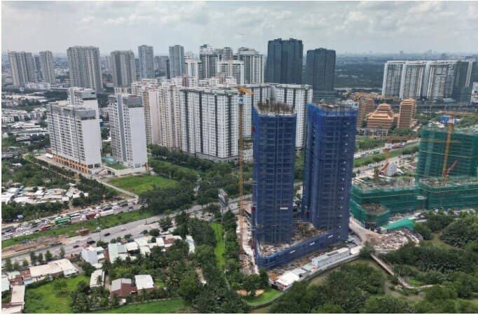 Nhiều dự án bất động sản lo chậm tiến độ vì 'tắc vốn'