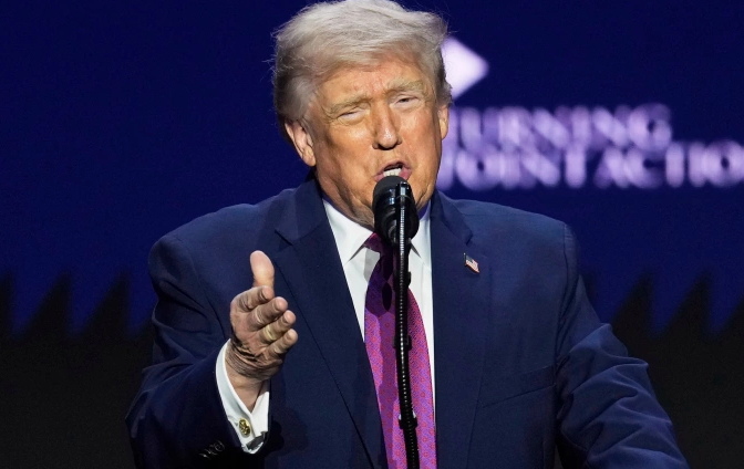 Ông Trump gây tranh cãi khi chia sẻ nội dung ví Ấn Độ như 'địa ngục'