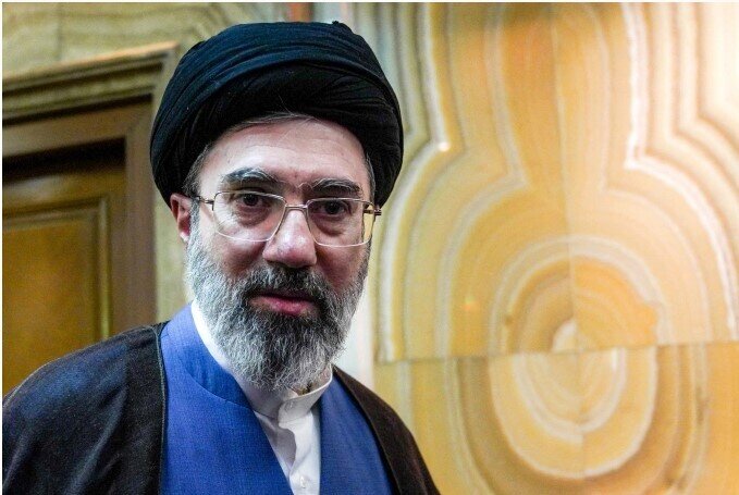 Báo Mỹ nói Lãnh tụ Iran 'bị thương nặng nhưng vẫn minh mẫn'