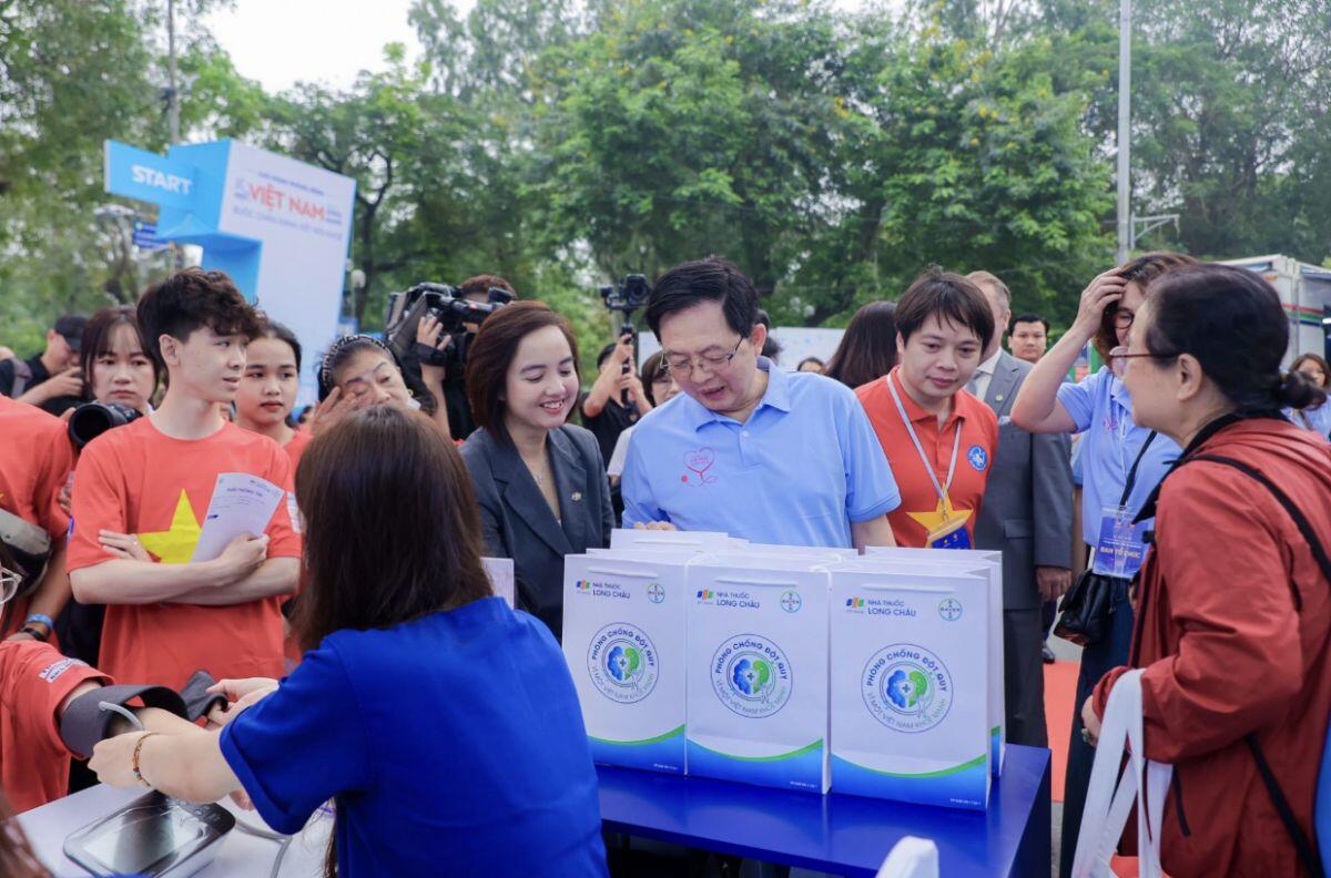 FPT Retail ghi nhận kết quả kinh doanh tích cực trong quý I/2026, duy trì đà tăng trưởng ở cả hai mảng kinh doanh