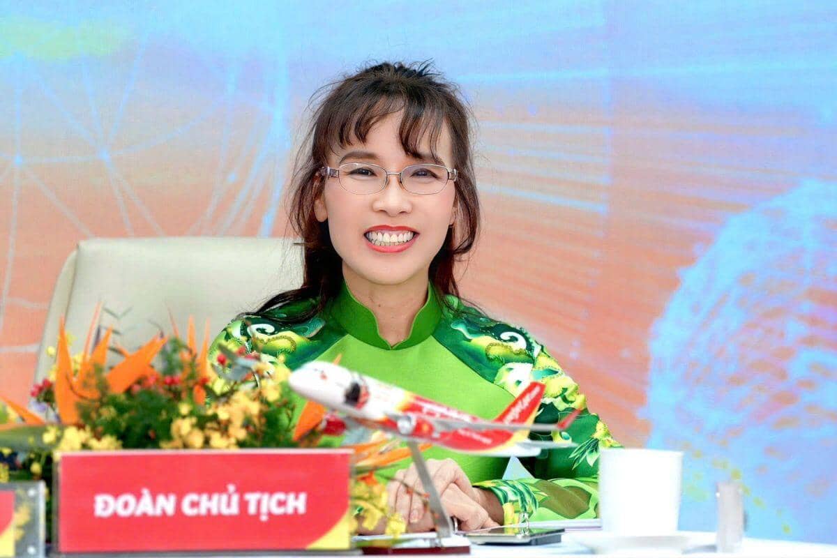 Cổ đông Vietjet đón tin vui lớn: Cổ tức 30%, tham vọng bay xa toàn cầu