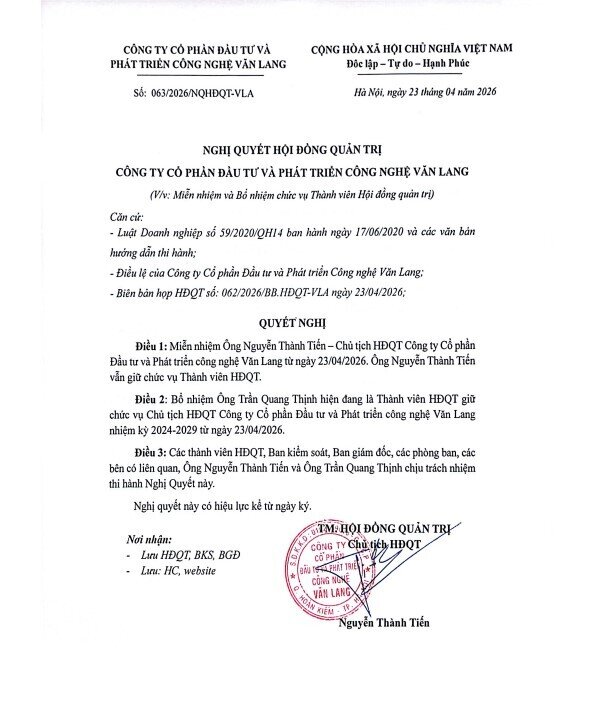 Công ty 'dạy làm giàu' kinh doanh sa sút nặng, Chủ tịch phải từ chức