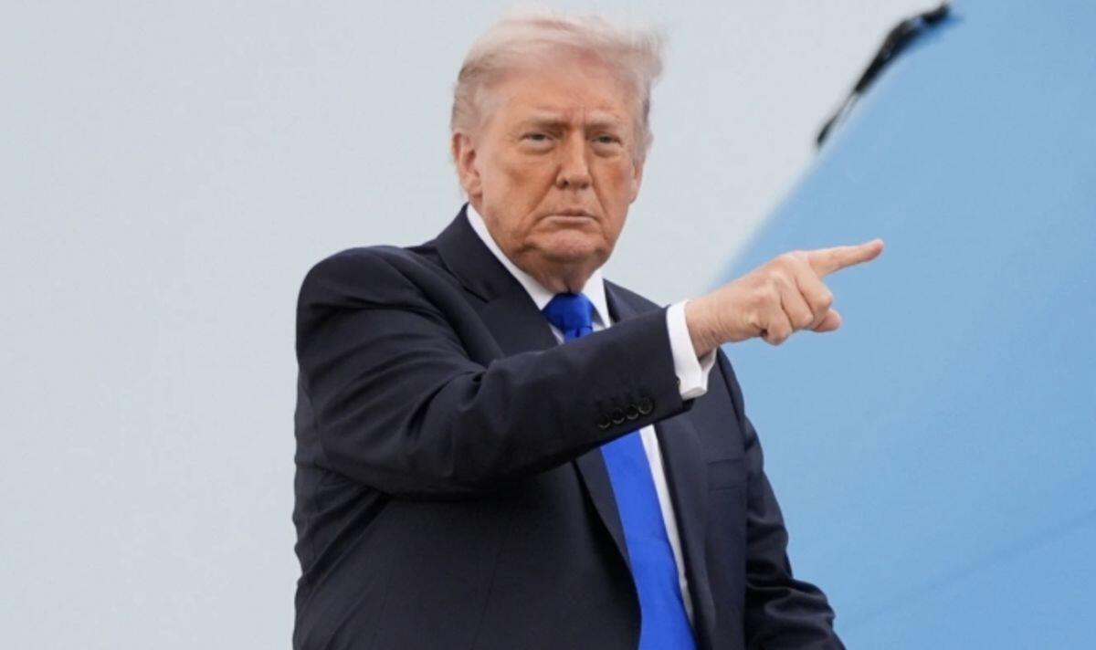 Ông Trump: 'Iran nói đang trên bờ vực sụp đổ'