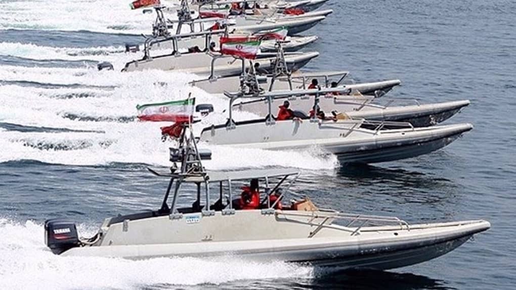 Iran tung "át chủ bài" thách thức hạm đội Mỹ