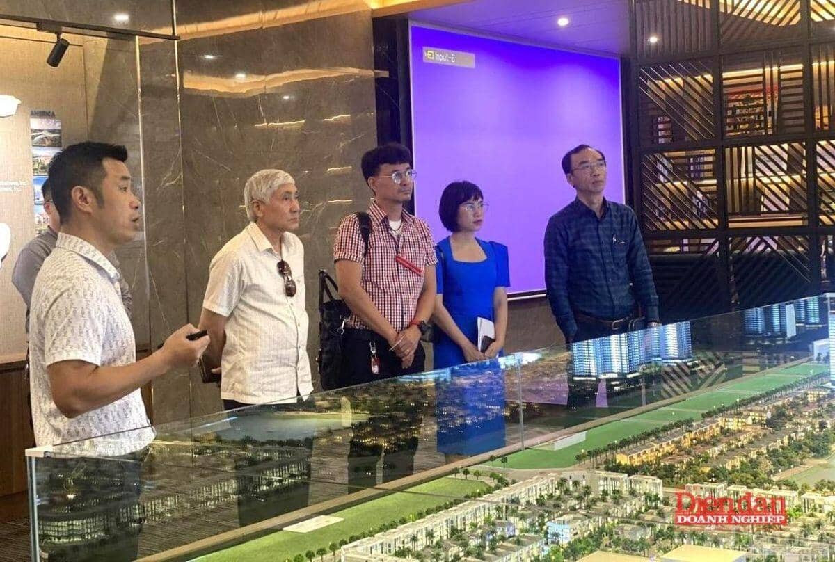Người lãi nghìn tỷ, kẻ rời cuộc chơi bất động sản