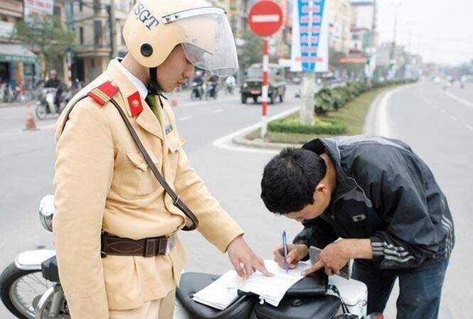 Không nộp phạt giao thông có bị tính lãi?