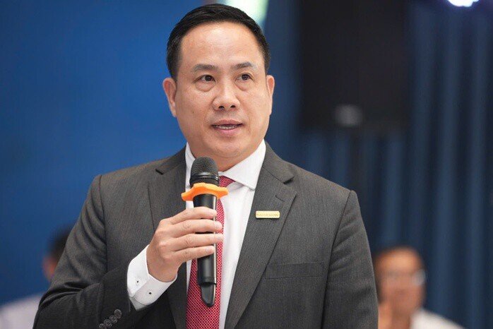 Giá mua điện mặt trời mái nhà còn quá rẻ