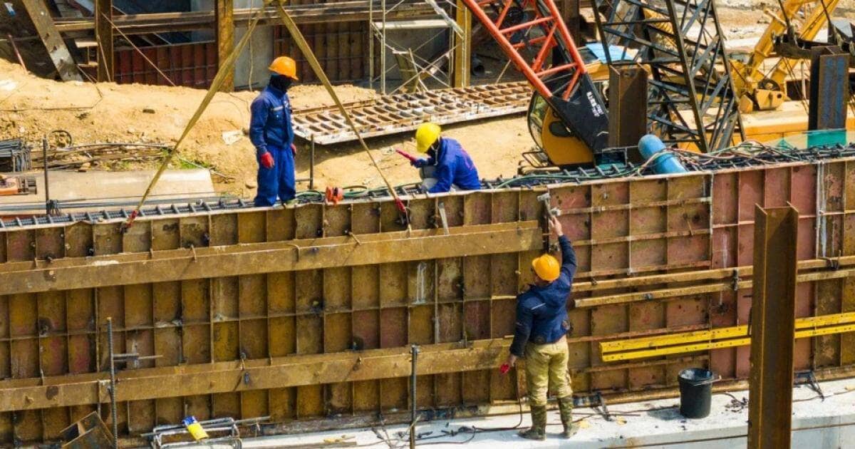 Cơn lốc giá vật liệu xây dựng siết chặt biên lợi nhuận