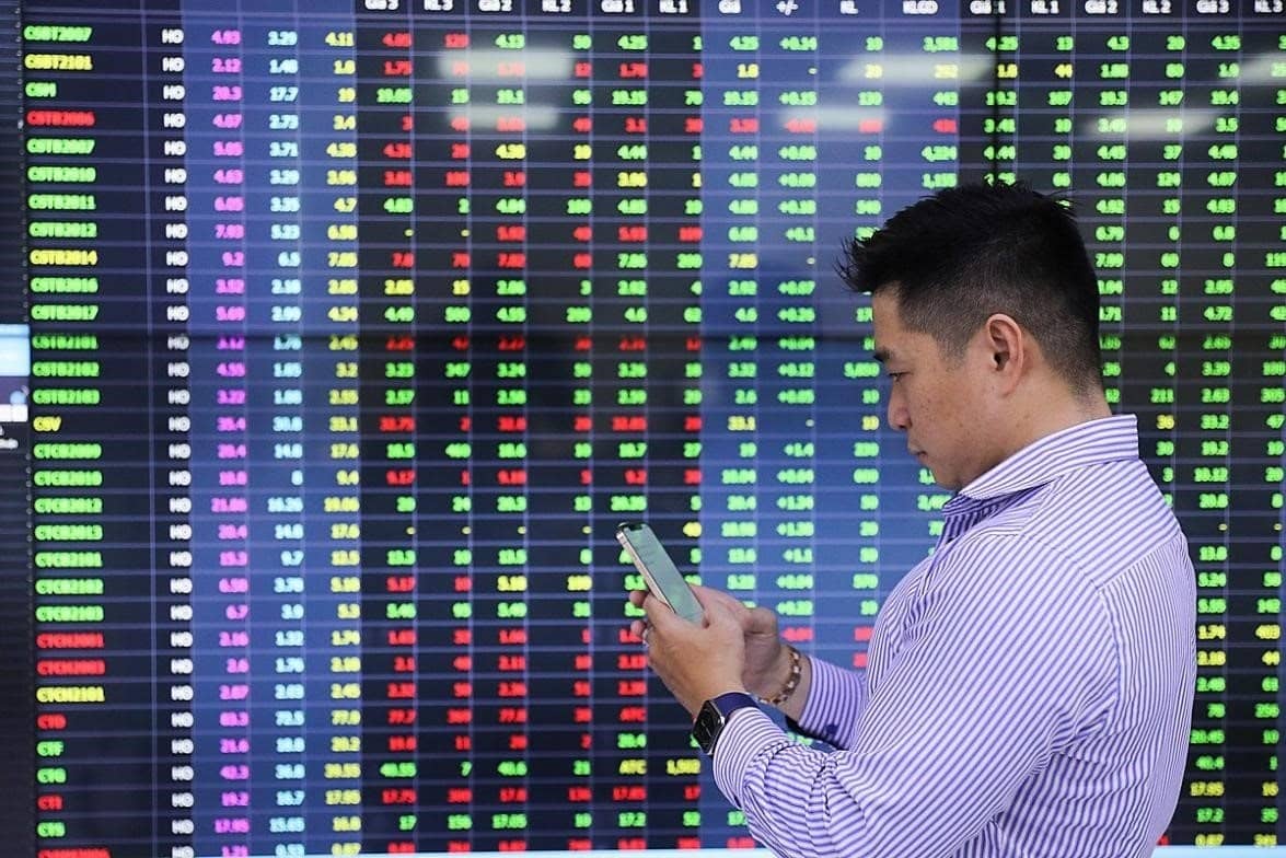 VN-Index "nuôi" tham vọng công phá đỉnh 1.900 điểm