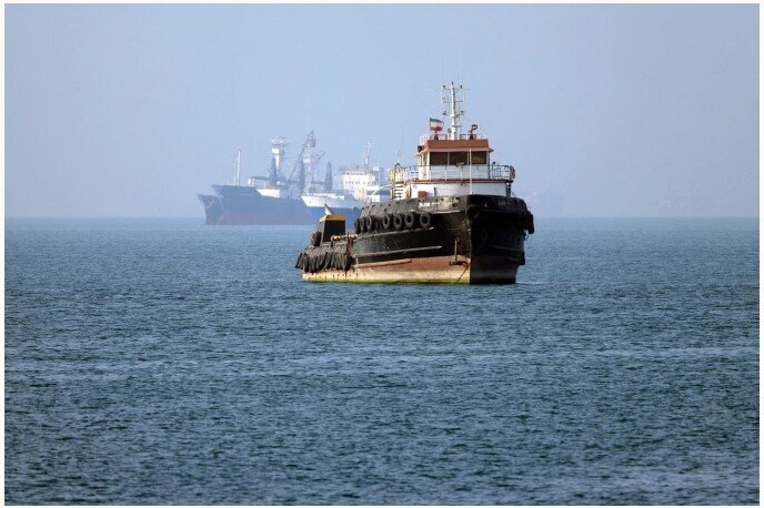 Cuộc đấu hỏa lực ở Hormuz khiến triển vọng hòa bình Mỹ - Iran thêm xa vời