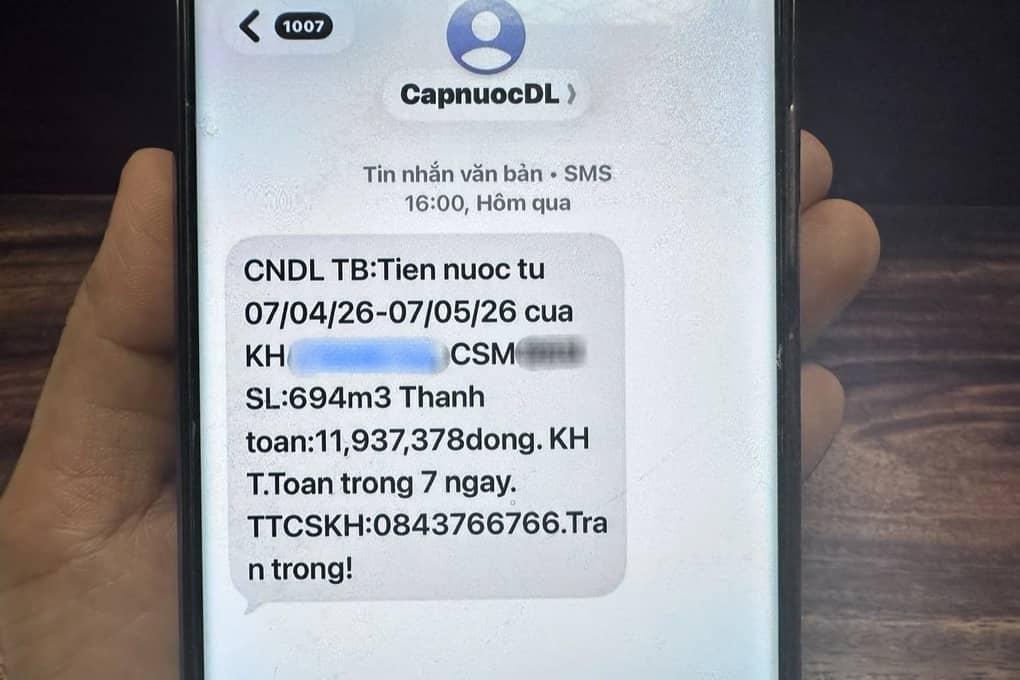 Tiền nước bằng....một tháng lương?